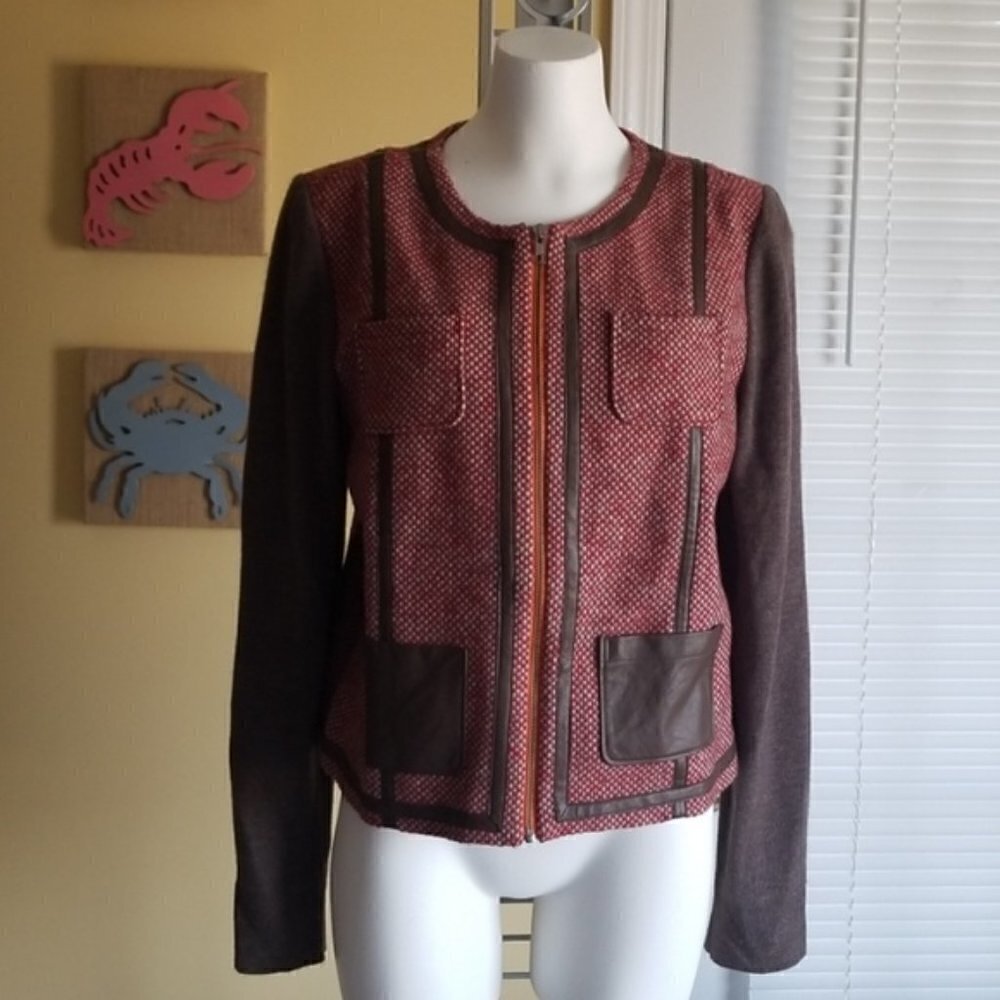 Hinge Blazer (1)